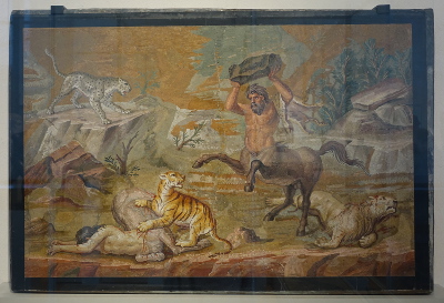 Mosaïque des deux centaures combattant des fauves (130)