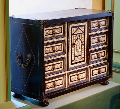 BAZOCHES- Château de Vauban (58)